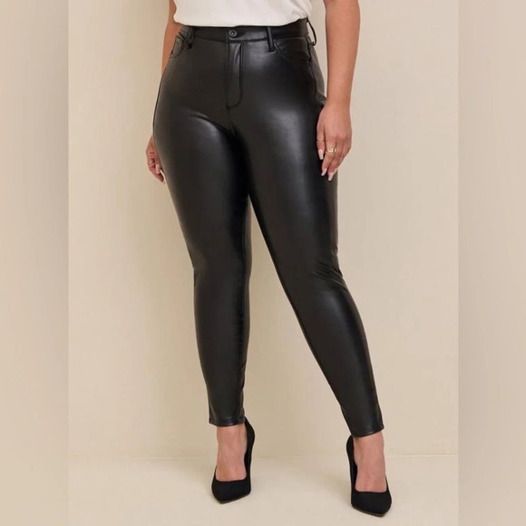 NWT Torrid Perfect Skinny Faux Leather High Rise Pant in Deep Black Size 22 - Picture 4 of 17